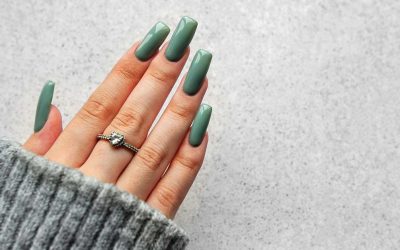 16 Solid Color Nail Ideas That Never Go Out of Style